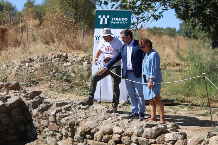 23092025 Romera visita el yacimiento de Guarrazar 4