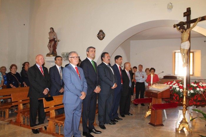 Imagen de Álvaro Gutiérrez en un momento de la misa en la parroquia de Santa Ana de Pusa