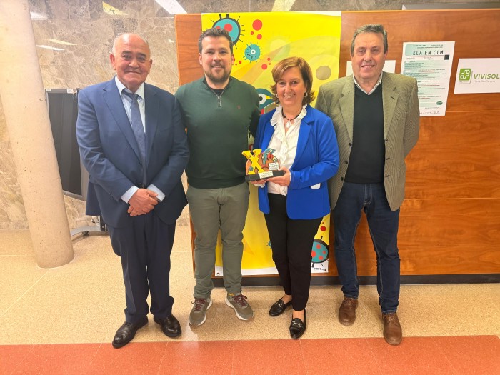 Imagen de Cedillo en la inauguración de la jornada de ELA en Talavera