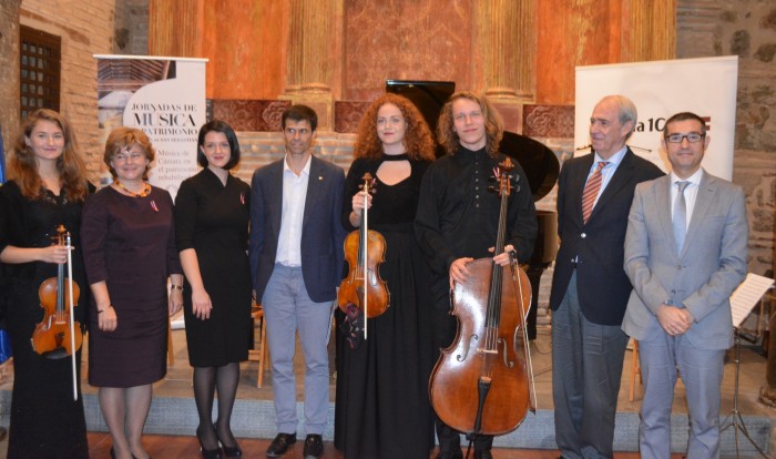 Imagen de El vicepresidente con la embajadora y el cuarteto Tempus