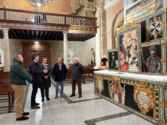 Imagen de 29112025 Cedillo visita la exposición del catafalco de La Torre de Esteban Hambrán 1