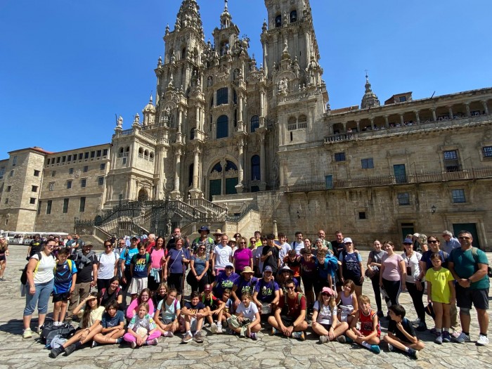 Imagen de 09092025 Daniel Arias Camino de Santiago en familia