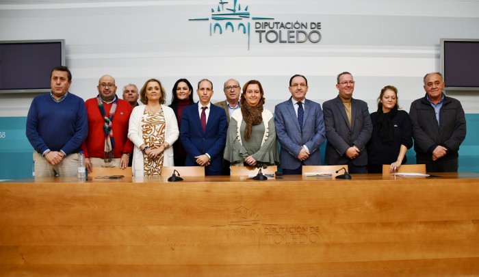 Imagen de Conchi Cedillo y miembros de su Gobierno