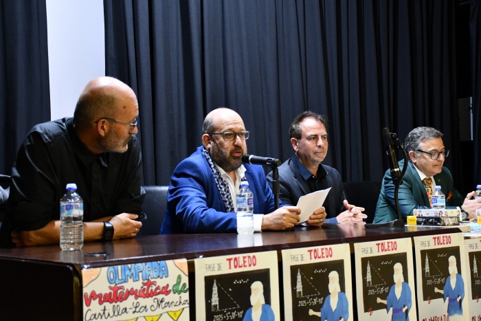 Imagen de 29042025 Arribas premios Olimpiada Matemática (4)