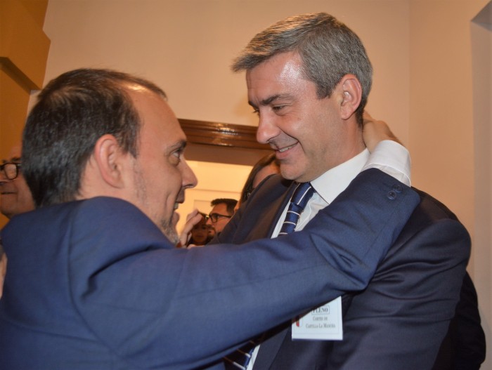Imagen de Álvaro Gutiérrez felicita al nuevo presidente de las Cortes de Castilla-La Mancha, Pablo Bellido