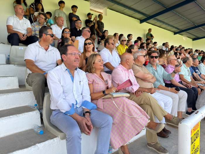 07092026 Inauguración céped campo fútbol Villatobas 4