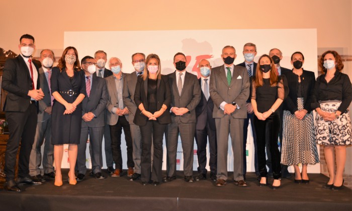 Foto de familia del 25 Aniversario de Europa Press Castilla-La Mancha