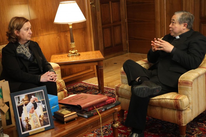 Imagen de Cedillo con el Nuncio Apostólico