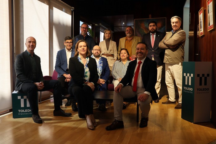 Imagen de Fotografía con los nuevos directores del Plan Editorial