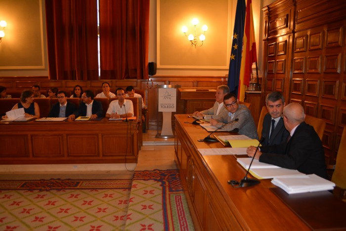Imagen de Un momento del Pleno ordinario celebrado en el día de hoy en la Diputación de Toledo