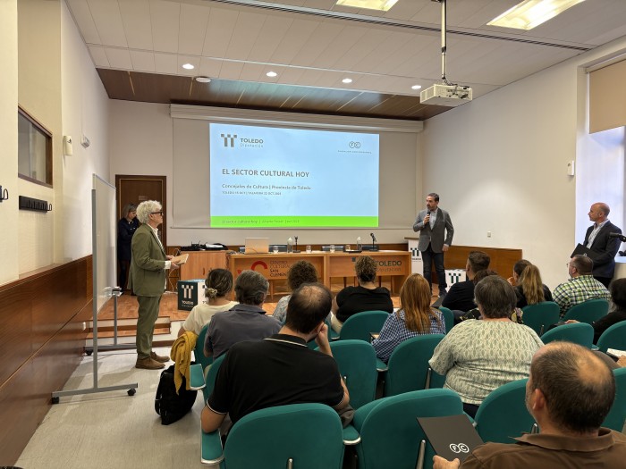 Imagen de 15102025 Romera inaugura Curso de Gestión Cultural para concejales y técnicos de Cultura
