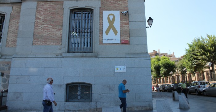 La Diputación de Toledo luce el lazo dorado en sensibilización sobre el cáncer infantil