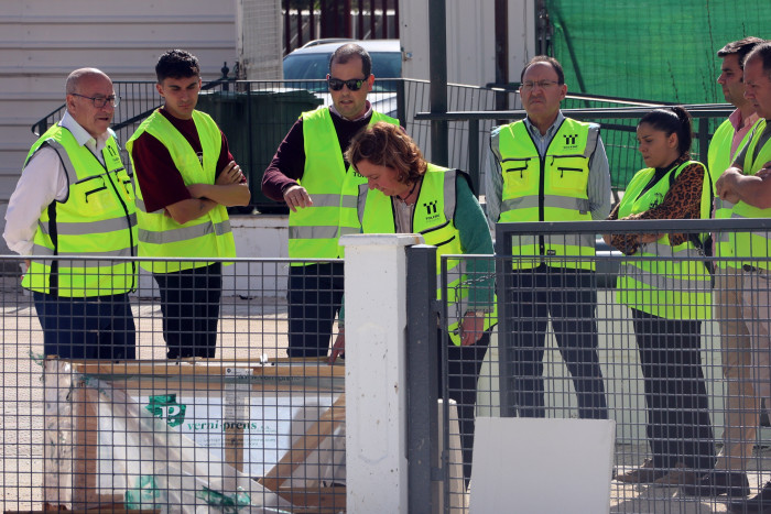 Visita a las obras de mejora de la piscina de Torrijos