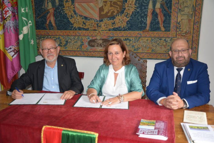 Imagen de Firma convenio con la Asociación Montes de Toledo