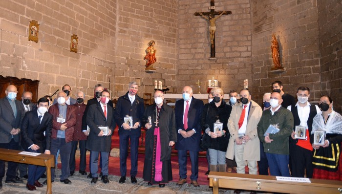 Imagen de Álvaro Gutiérrez en el aniversario de la declaración de BIC de la iglesia de Navamorcuende