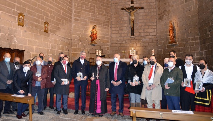 Álvaro Gutiérrez en el aniversario de la declaración de BIC de la iglesia de Navamorcuende