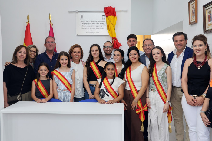 La presidenta Cedillo inaugura la nueva piscina municipal de Cobeja