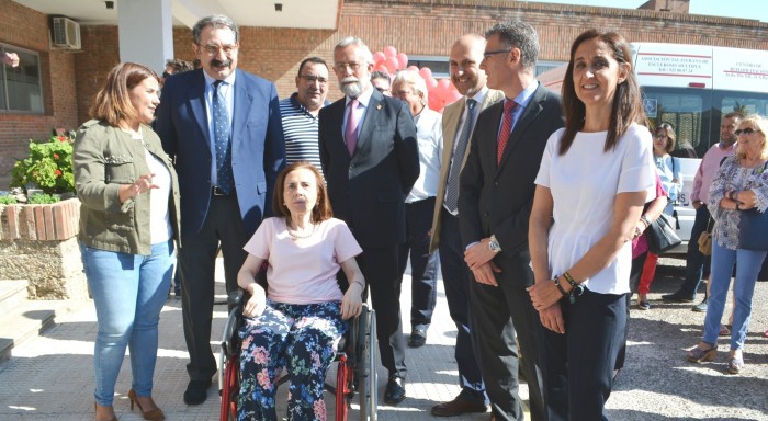 En la inauguración del centro con la presidenta de ATAEM