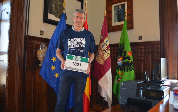 Álvaro Gutiérrez apoya la carrera solidaria de Eurocaja Rural