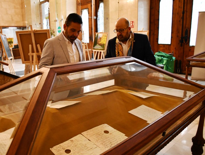  Joaquín Romera y Tomás Arribas inaugurando las exposiciones