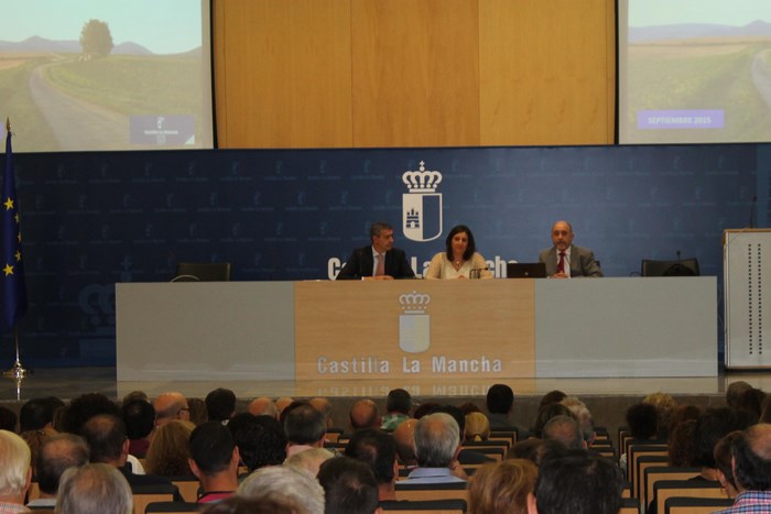 Imagen de Álvaro Gutiérrez destaca el interés de los alcaldes toledanos en el plan de empleo
