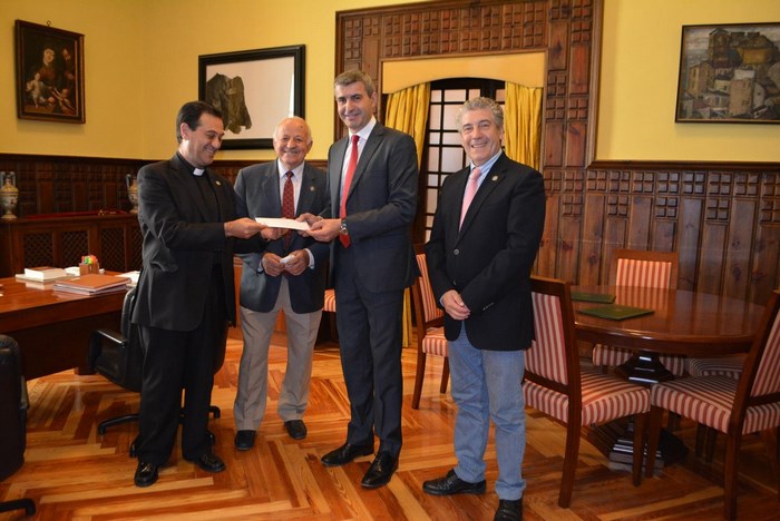 Entrega Beca Gremio de Hortelanos