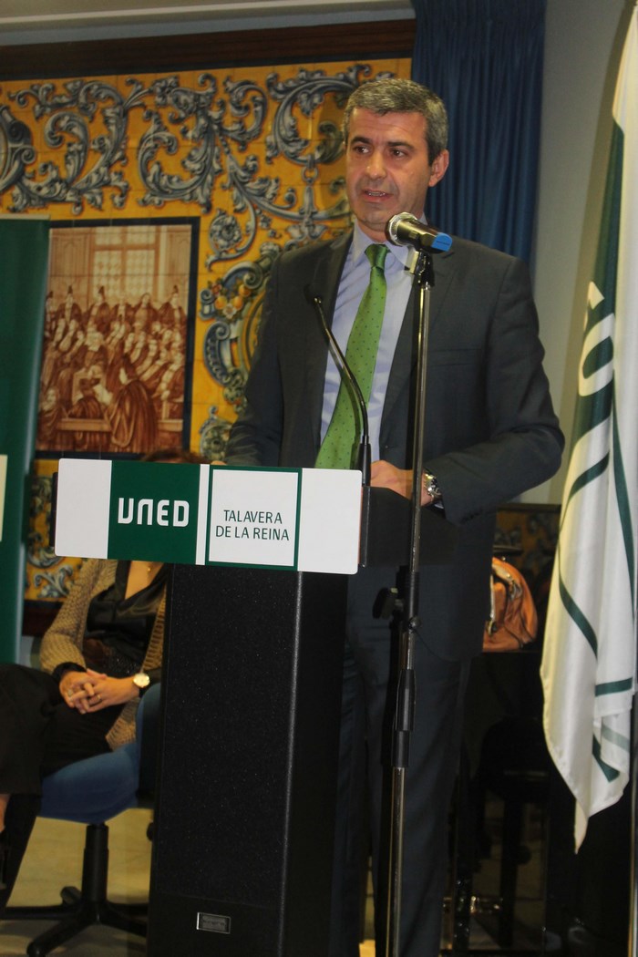 Imagen de Álvaro Gutierrez durante su intervención en la inauguración del nuevo curso de la UNED de Talavera