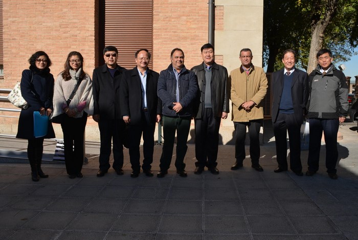 Imagen de José Luis Fernández con Delegación China