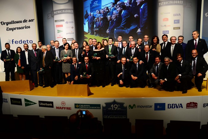 Imagen de Foto de familia de la gala de premios empresariales de FEDETO