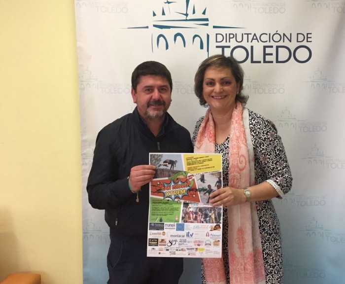 María Ángeles García con Alberto Tostado, alcalde de La Puebla de Almoradiel