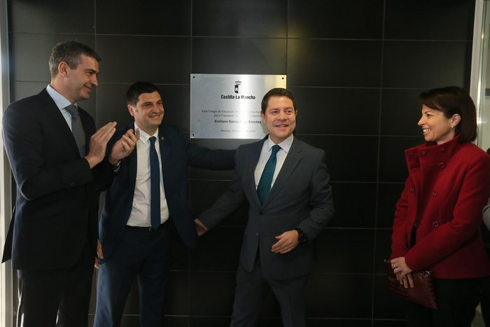 Imagen de Álvaro Gutiérrez junto a Emiliano García-Page, Afonso Arriero y Reyes Estévez