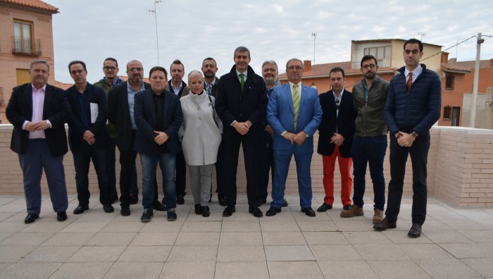 Imagen de Foto de familia con asistentes a las jornadas