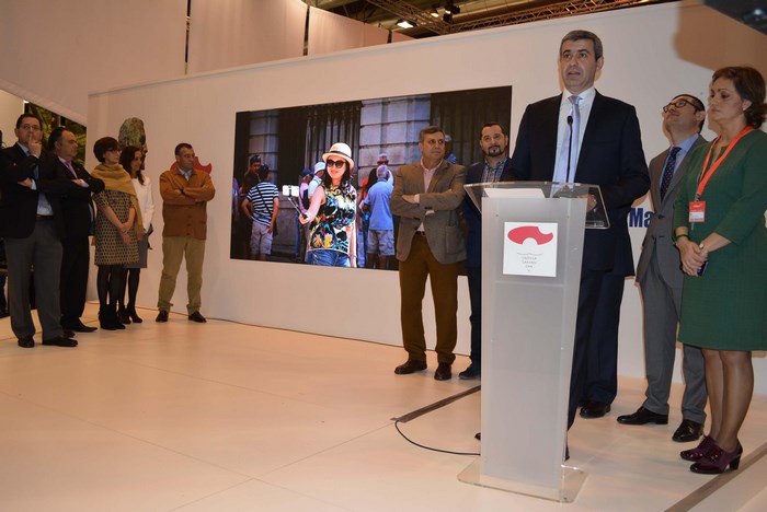 Imagen de Álvaro Gutiérrez durante la presentación en Fitur de los proyectos turísticos de la Diputación