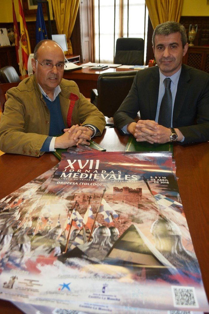 Álvaro Gutiérrez y Juan Antonio Morcillo tras la firma del convenio de colaboración