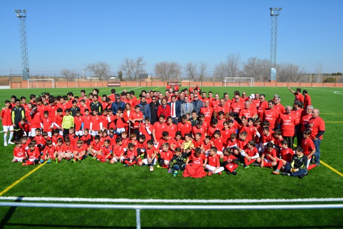 Imagen de Inauguración del nuevo campo de fútbol artificial de Nambroca