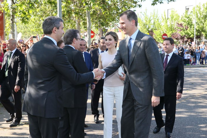 Álvaro Gutiérrez saluda al Rey Felipe VI en Talavera de la Reina