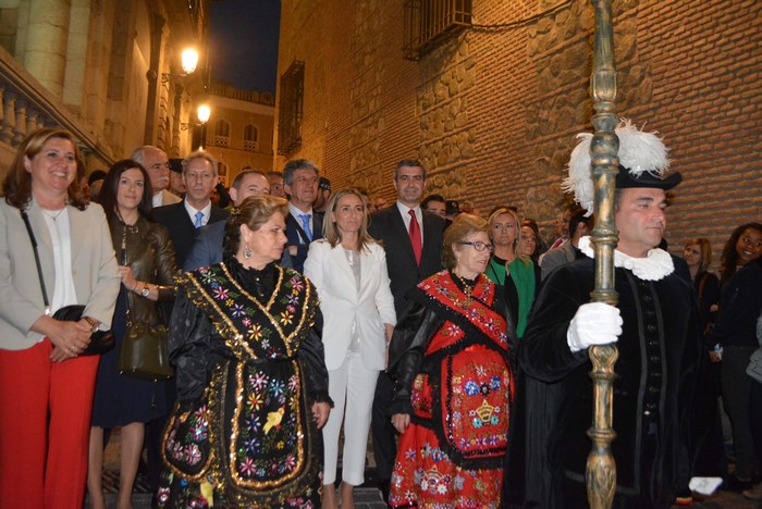 Álvaro Gutiérrez y Milagros Tolón en la inauguración del recorrido procesional del Corpus de Toledo