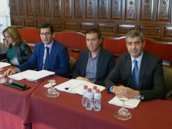 Álvaro Gutiérrez en un momento de la reunión de presidentes de diputaciones en Jaén
