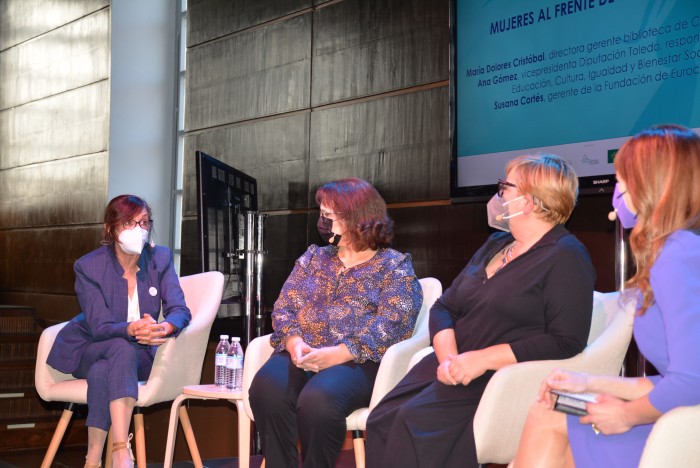 Imagen de Ana Gómez en un momento de la mesa redonda sobre 