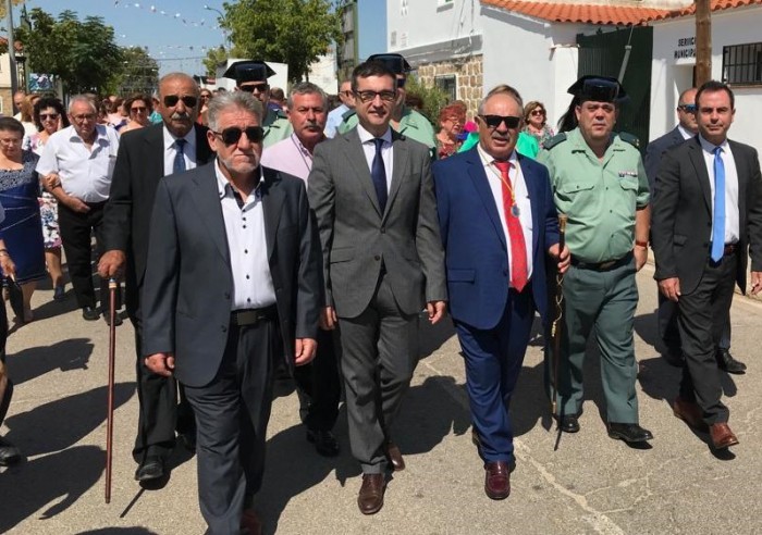 Fernando Muñoz asiste a las fiestas patronales de El Bercial