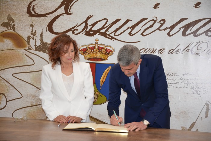 Imagen de Firma en el libro de honor