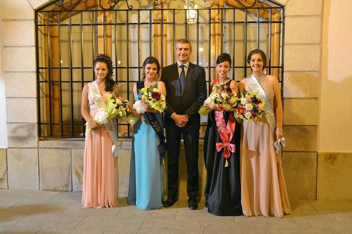 Gutiérrez con la Reina y Damas