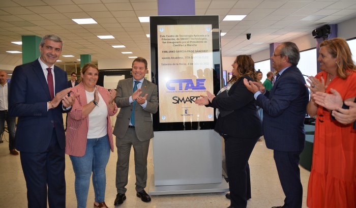 Imagen de Inauguración del Centro de Tecnología Aplicada a la Educación en Talavera