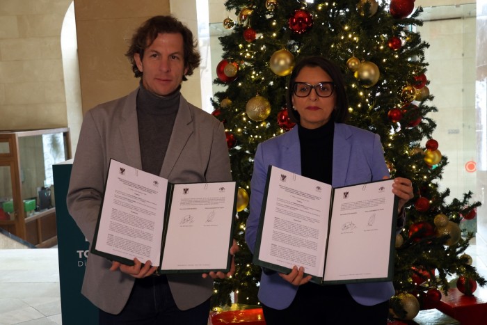 Imagen de 181224 Pilar Martín y Rubén Lozano firman Convenio Toledo Ciudad Europea del Deporte 1