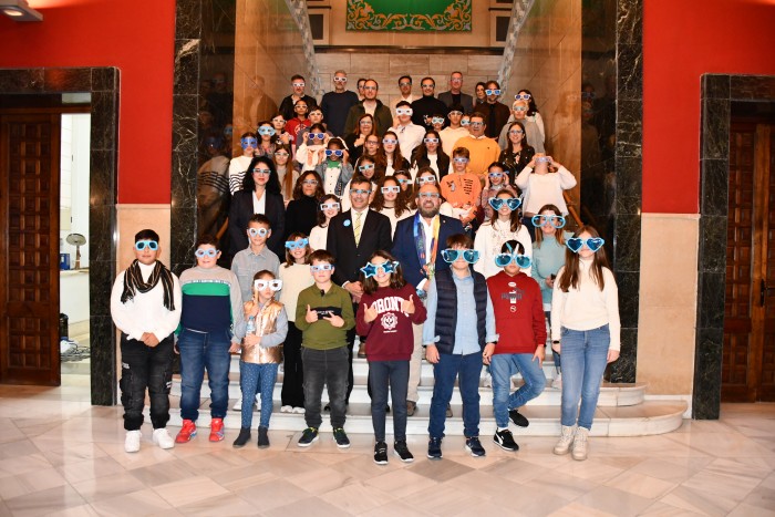 Imagen de Posado de todos los participantes