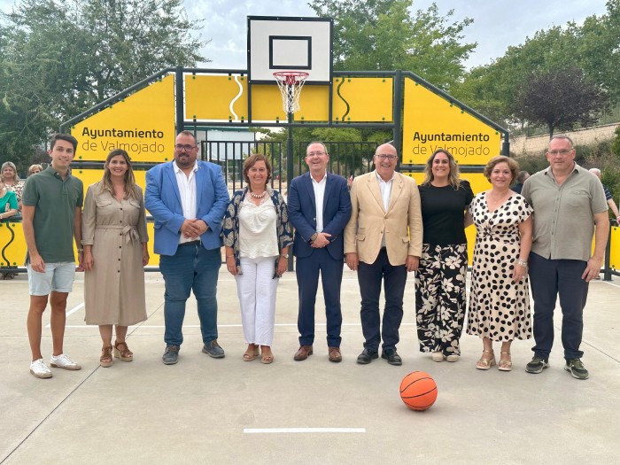 Imagen de Cedillo inaugura instalación deporetiva en Valmojado
