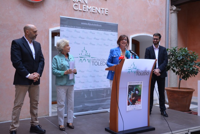 Imagen de Ana Gómez en un momento de la presentación