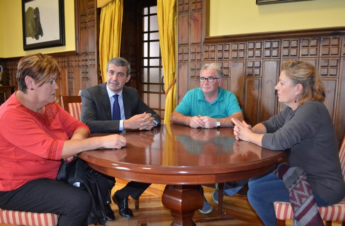 Audiencia Almendral de la Cañada
