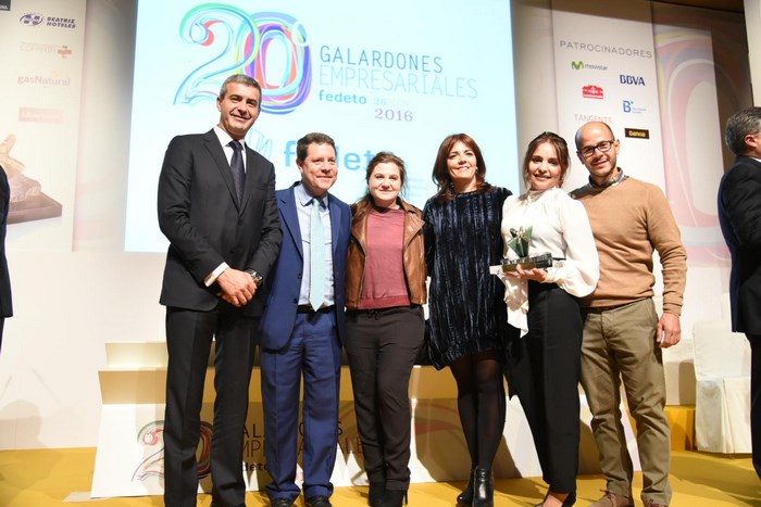 Imagen de Álvaro Gutiérrez con la premiada de Gerindote