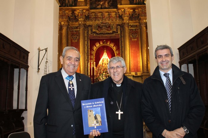 Imagen de Álvaro Gutiérrez junto a Braulio Rodríguez y Felipe Jurado
